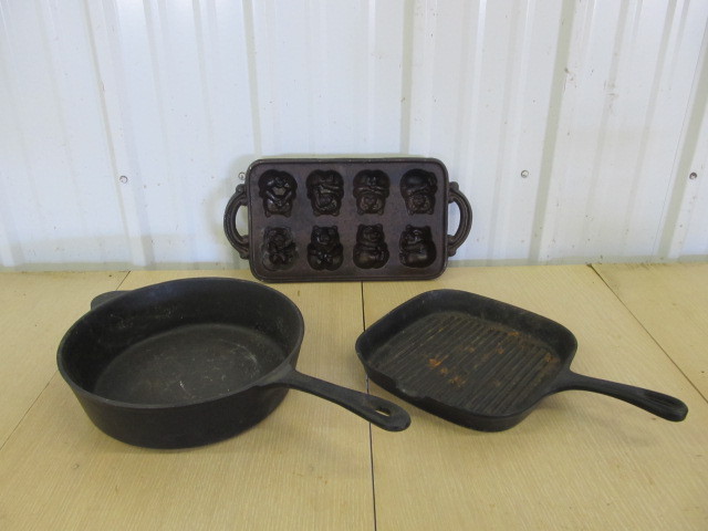 lot 170 image: Lot of Cast Iron Cookware