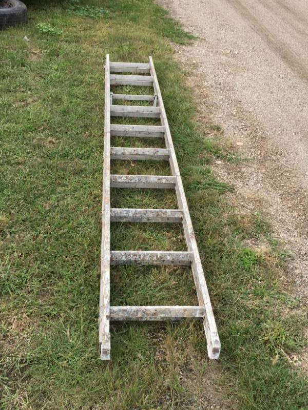 lot 27 image: Extension Laddder
