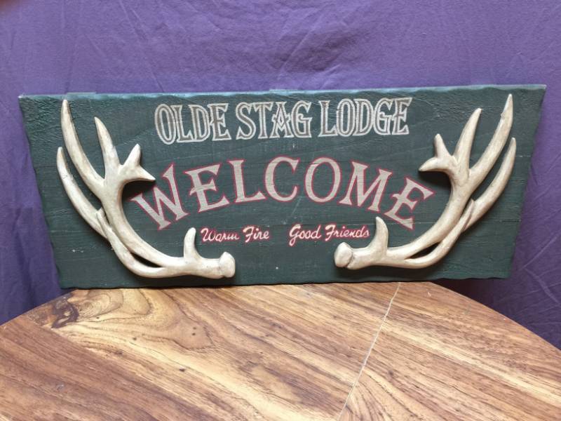 lot 64 image: Wood Lodge Sign