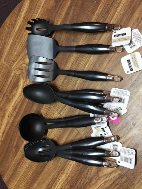 lot 81 image: Cooking Utensils