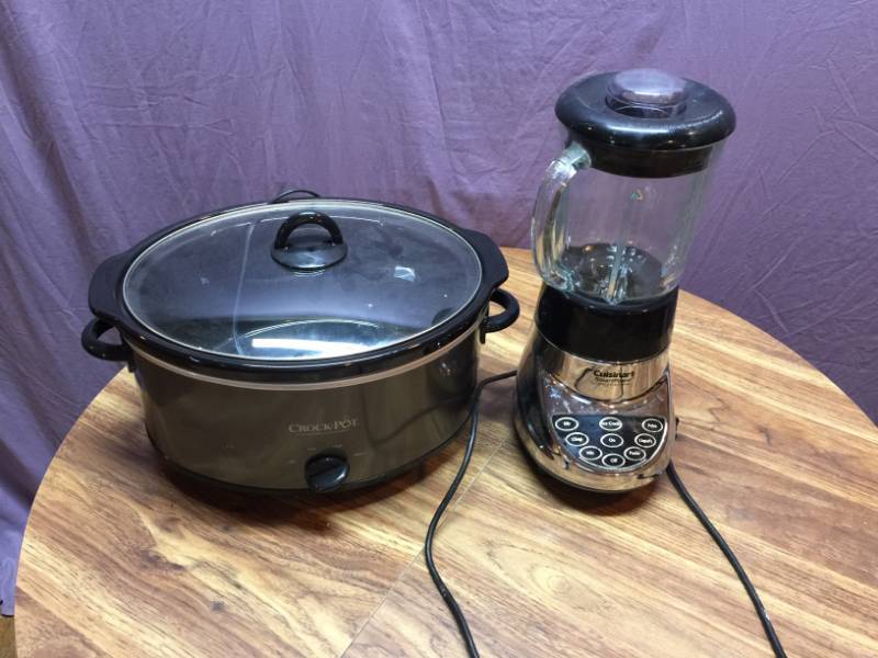 lot 88 image: CrockPot & Blender