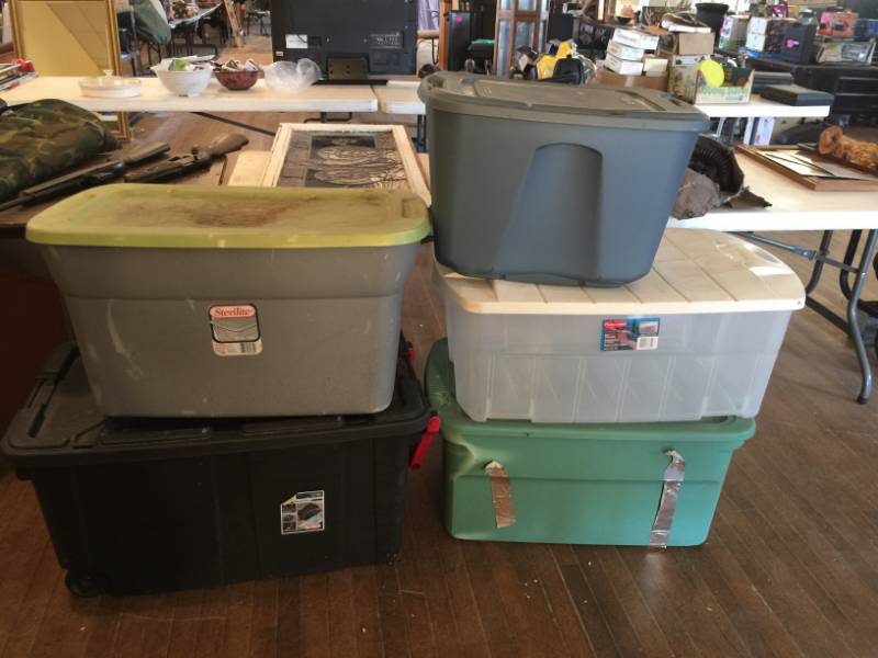 lot 101 image: 5 Totes with Lids