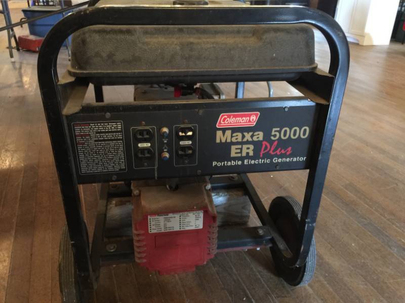 lot 102 image: Coleman 10 HP Generator