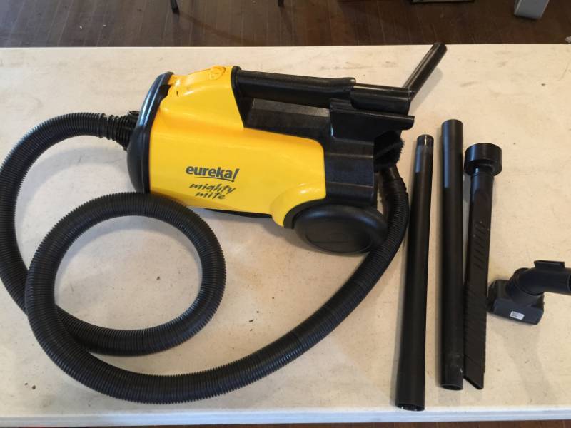 lot 118 image: Vacuum