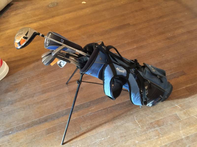 lot 140 image: Golf Clubs & Bag