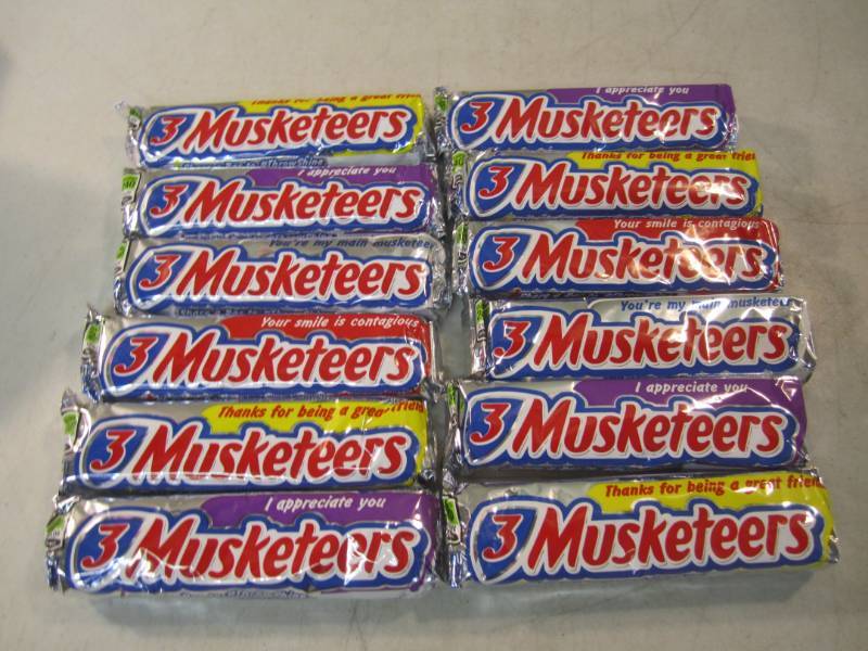 12 - 3 Musketeers Candy Bars Best b...