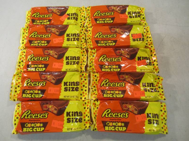 10 King Size Reeses Pieces Big Cups...