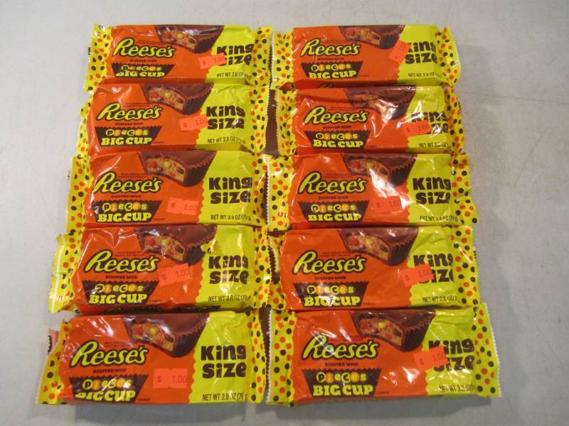 10 King Size Reeses Pieces Big Cups...