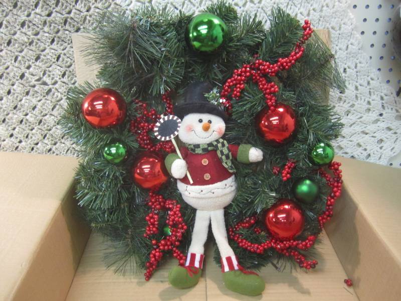 21 Light Up Snowman Wreath New in ...