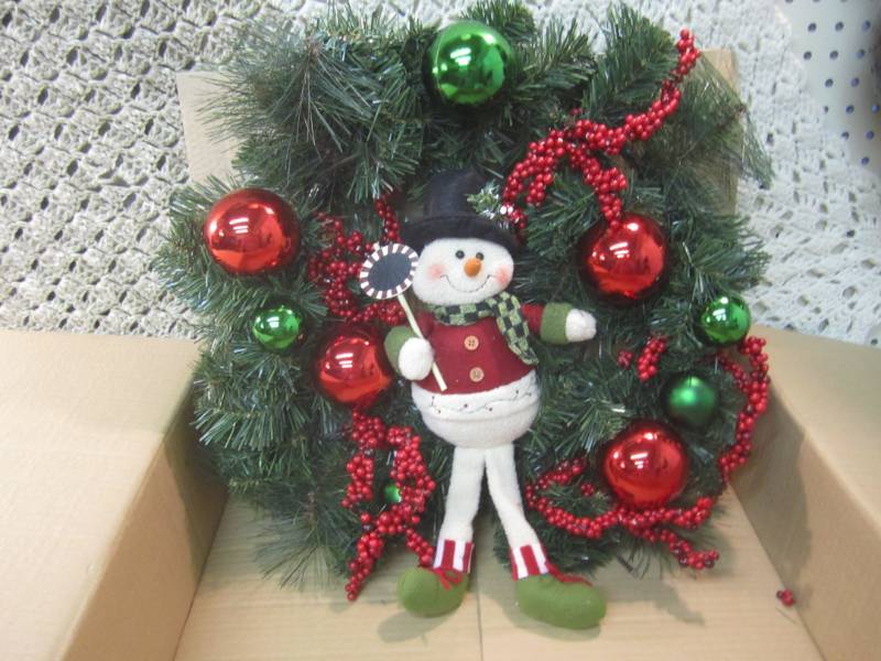21 Light Up Snowman Wreath New in ...