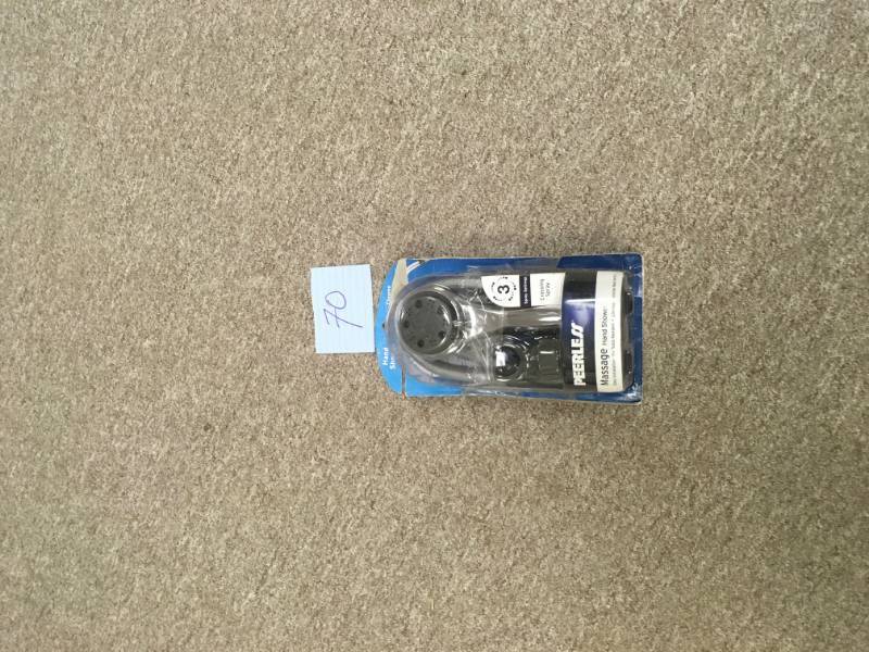 Peerless 3-Spray Hand Shower in Chrome in like new condition