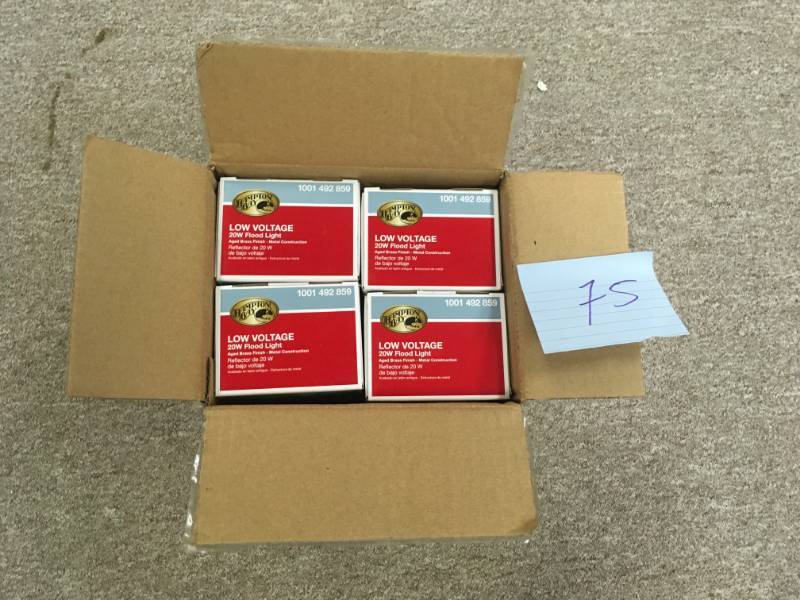 Set of 4 New Low-Voltage 20-Watt Aged Brass Outdoor Halogen Landscape Flood Light new