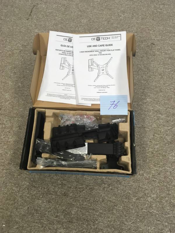CE TECH TV Mounts & Accessories 3-Way Movement Wall Mount for 17 in. - 47 in. Fl in like new condition