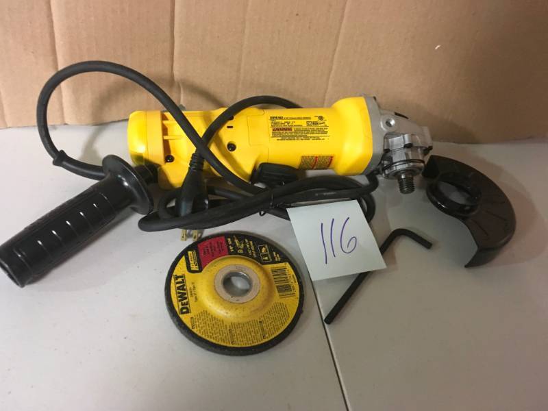 Dewalt 120-Volt 4-12 in. Corded Small Angle Grinder in like new condition
