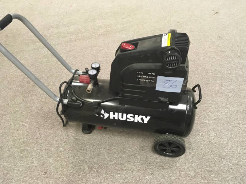 Husky 8 gal Air compressor used in good working condition