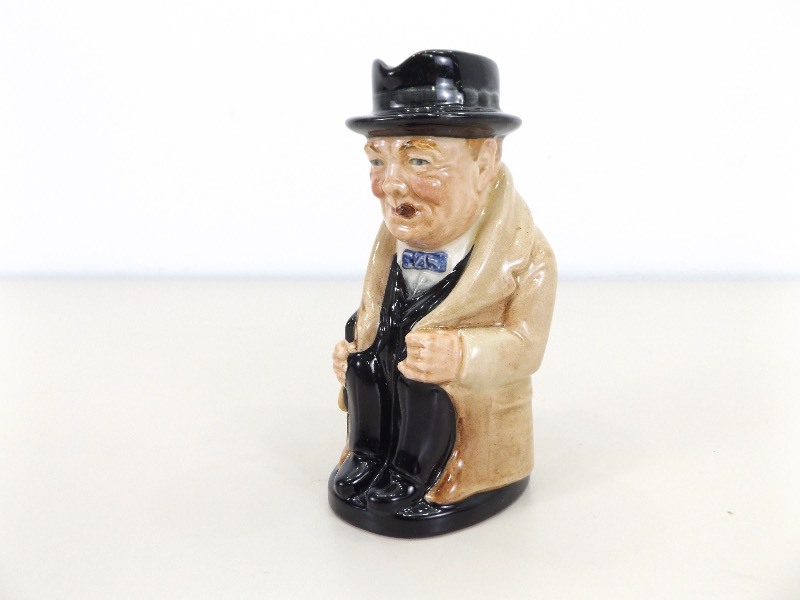 lot 26 image: Royal Doulton Winston Churchill 5.5 Toby Mug