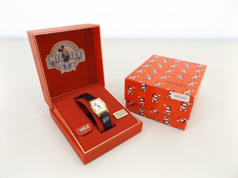 lot 30 image: NEW Unworn 1987 Seiko Mickey Mouse Collectors Watch