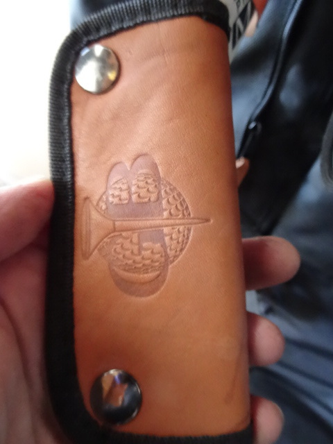 lot 7 image: Soft sided. Golf club travel case...