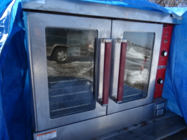 lot 24 image: Vulcan VC4ED Double decker oven. 24...
