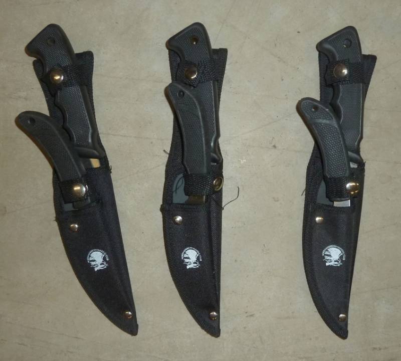 lot 8 image: 3 Hunting knife sets each with 2 knives and sheath - new
