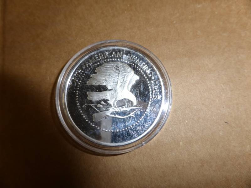 lot 43 image: 10 Silver Plated Whitetail Deer Coins