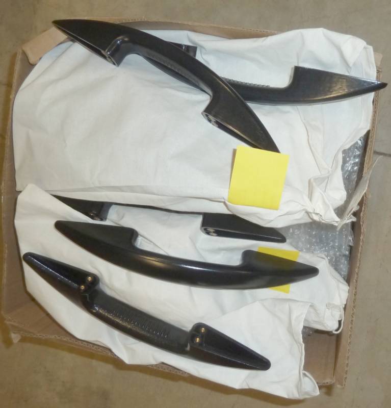 lot 69 image: box of about 60 new large door handles