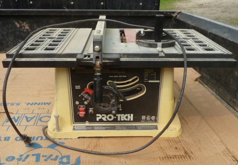 lot 112 image: 10 portable table saw - working