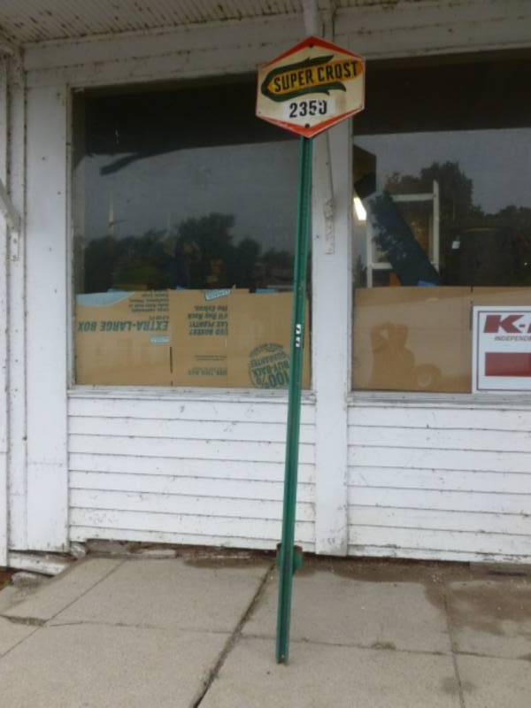 lot 6 image: Sign