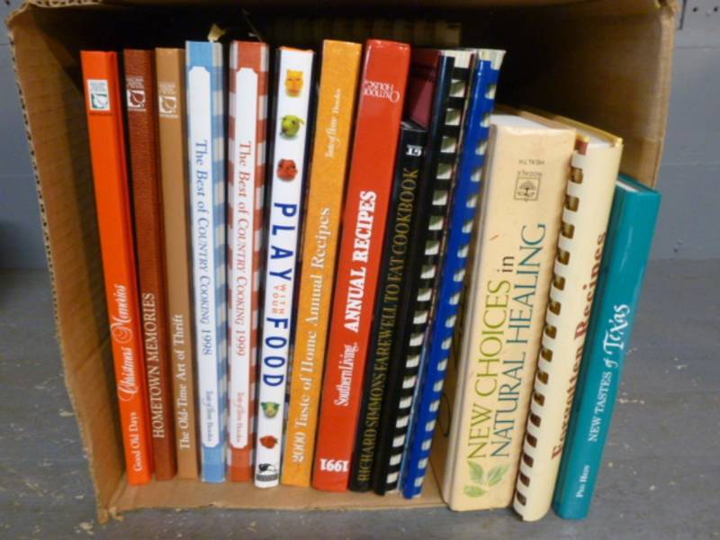 lot 16 image: Cookbooks
