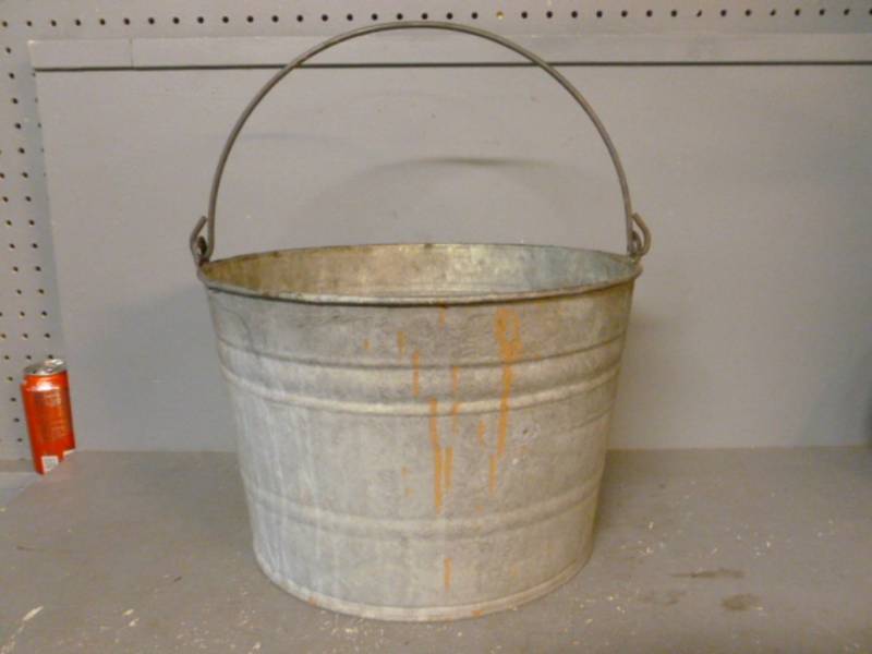 lot 28 image: Vintage Galvanized Steel Pail
