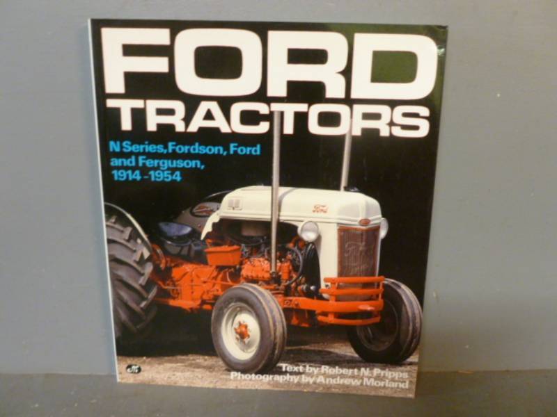 lot 90 image: Collector Tractor Book