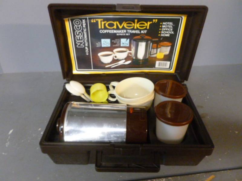 lot 93 image: Vintage Travel Kit