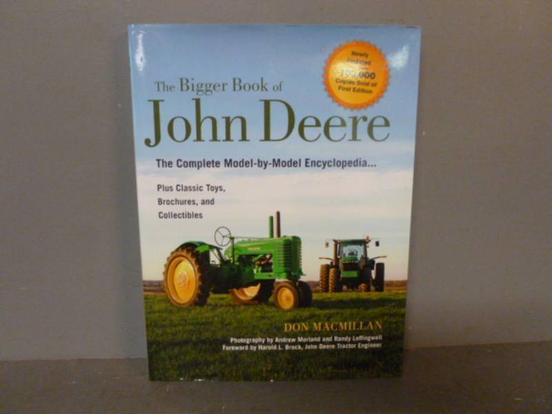 lot 152 image: Collector Tractor Book