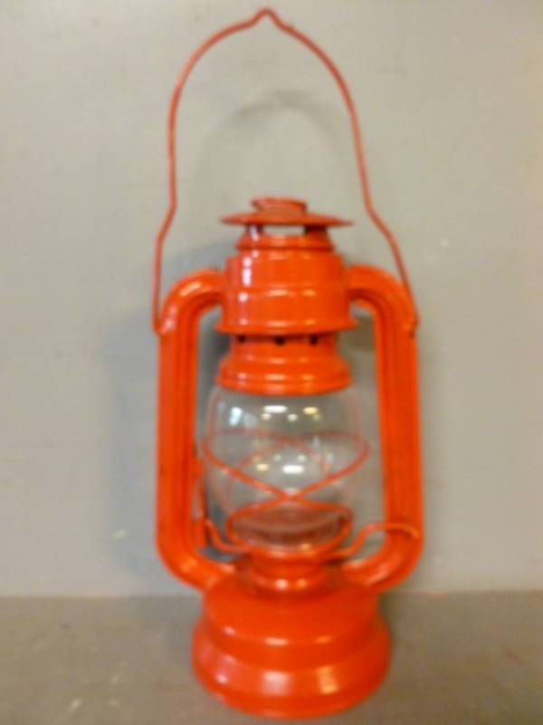 lot 166 image: Barn Lantern