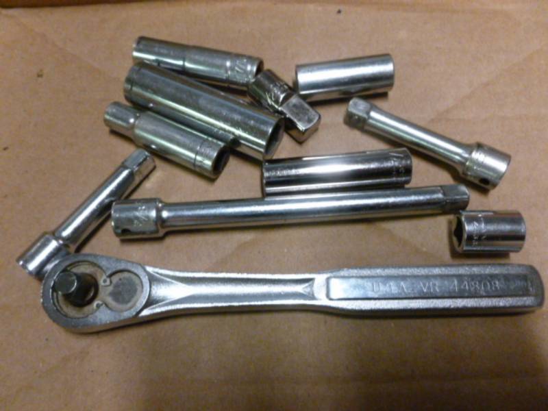 lot 177 image: Sockets