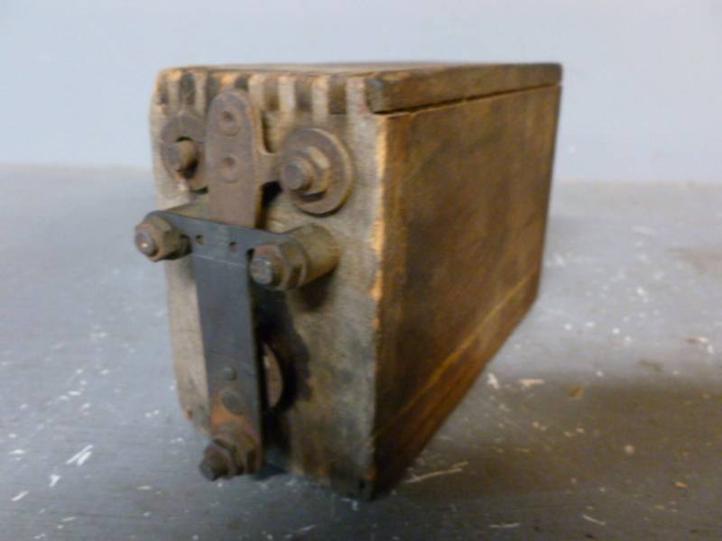 lot 184 image: Antique Model T Coil