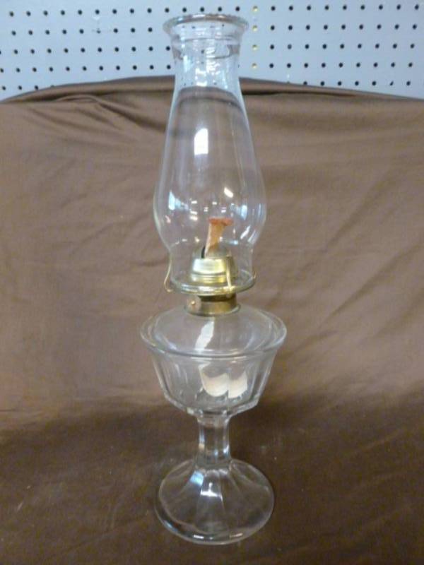 lot 190 image: Oil Lamp