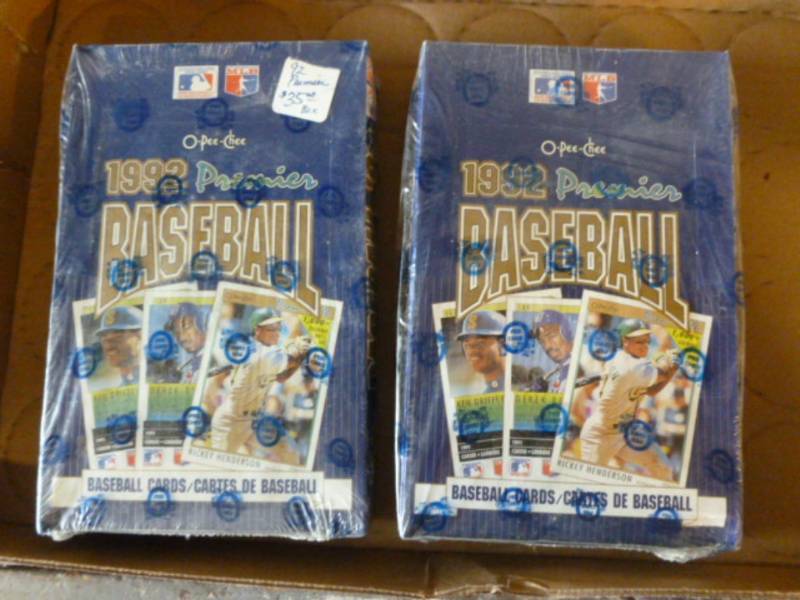 lot 235 image: Sports Cards