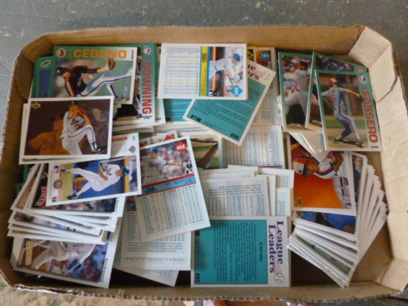 lot 239 image: Sports Cards