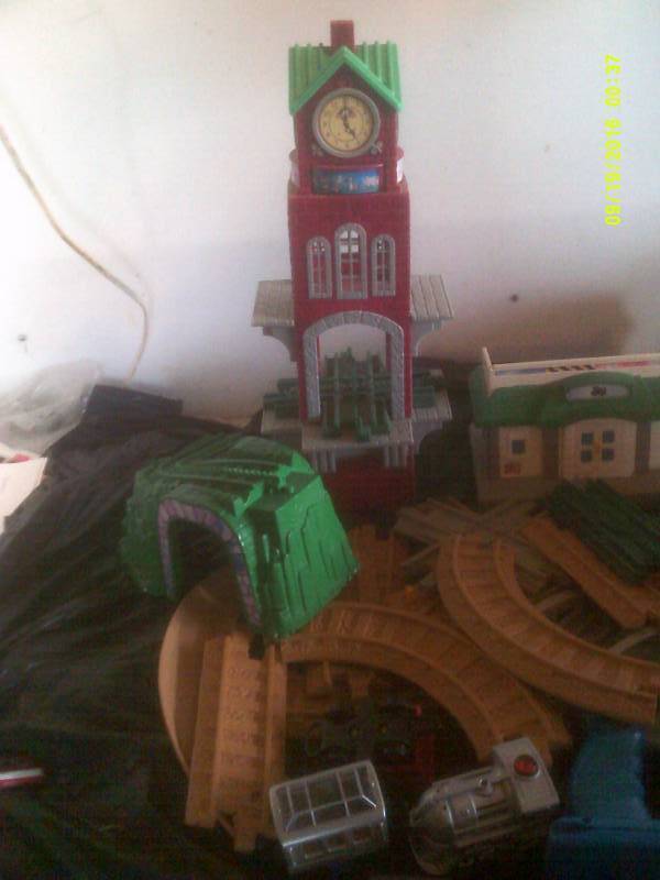 lot 19 image: COMPLETE FISHER PRICE SET