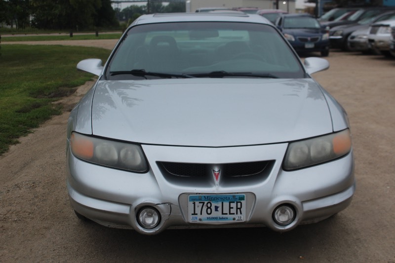 lot 2837 image: 2000 Pontiac Bonneville SLE