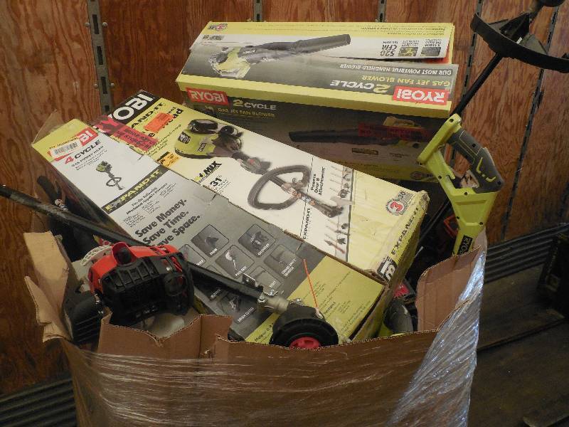lot 38 image: PALLET LOT OF POWER WEED WHIPS , BLOWERS SAWS ALL POWER EQUIPMENT.