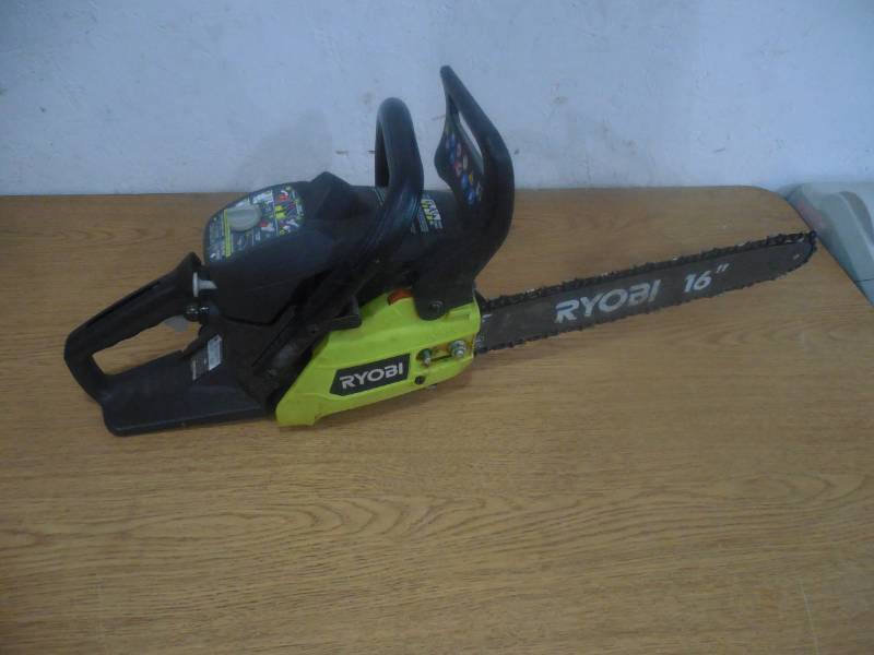 lot 3 image: Ryobi 16 in. 37cc 2-Cycle Gas Chainsaw