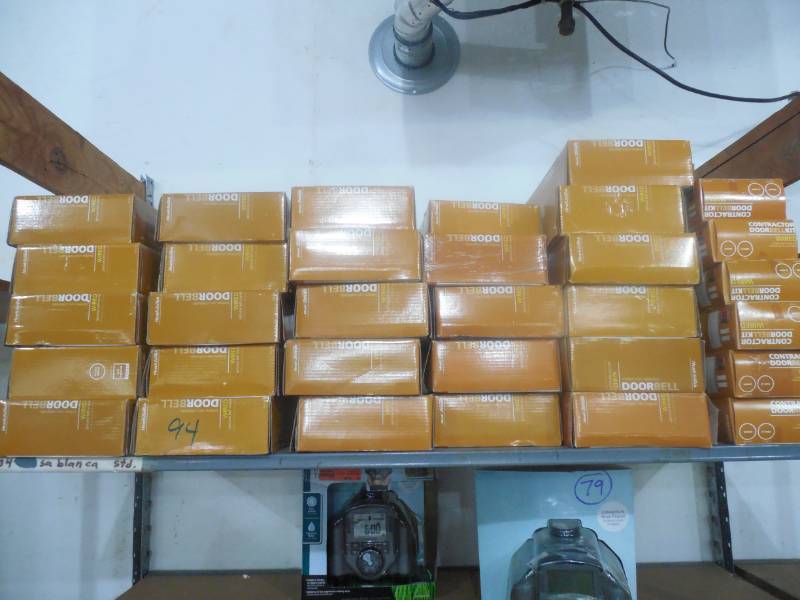 lot 66 image: (32) DOOR BELL KITS