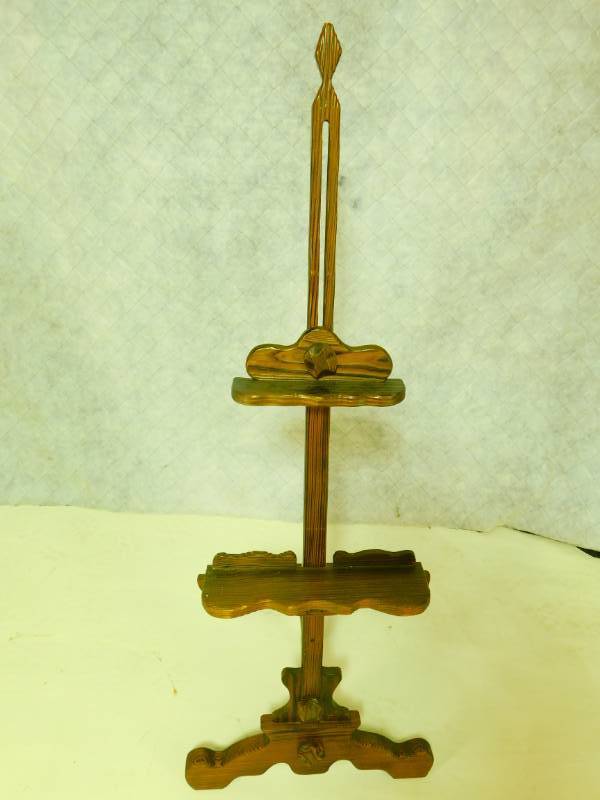 lot 2 image: 51 Tall Wooden Adjustable Easel