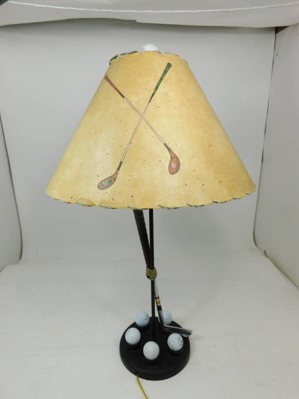 lot 35 image: Golf Style Lamp