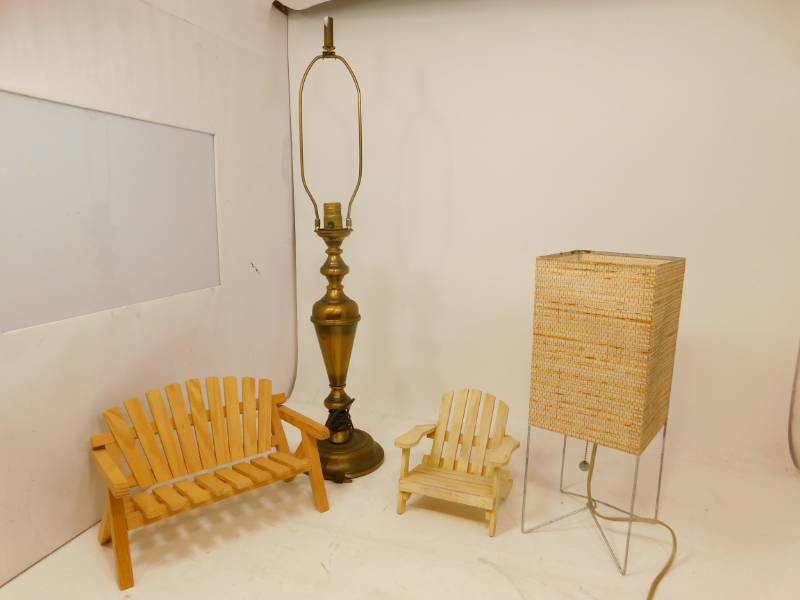 lot 69 image: Two Lamps And Two Wooden Decors
