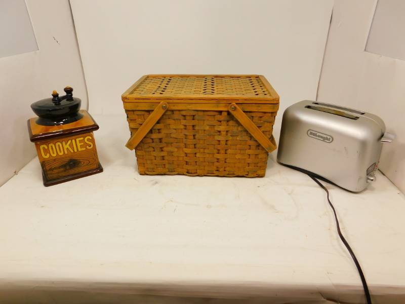 lot 71 image: Vintage Wicker Picnic Basket---Vintage Delonghi Two Slice Toaster---Coffee Grinder Ceramic Cookie Jar