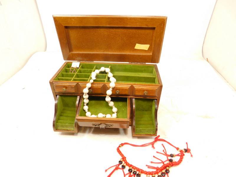 lot 74 image: Antique Wooden Jewelry Box With Some Jewelry Items Inside Included