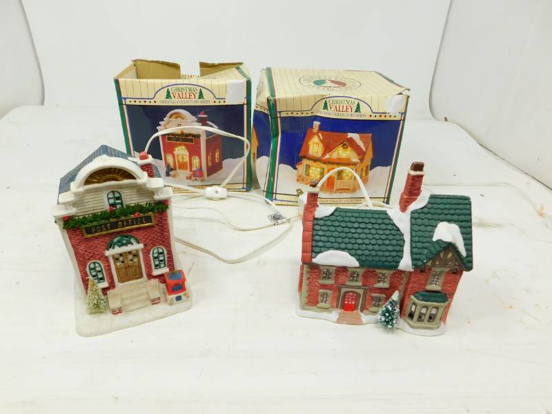 lot 85 image: Two Christmas Valley Original Collectors Series Items